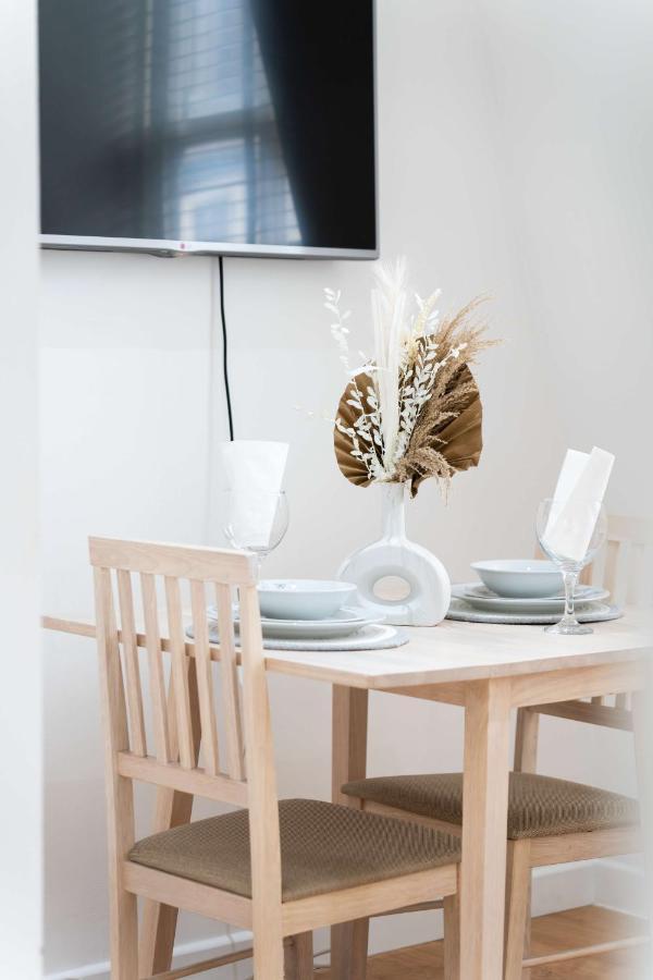 Livestay-Fabulous One Bed Apartments On Covent Garden London Exterior photo